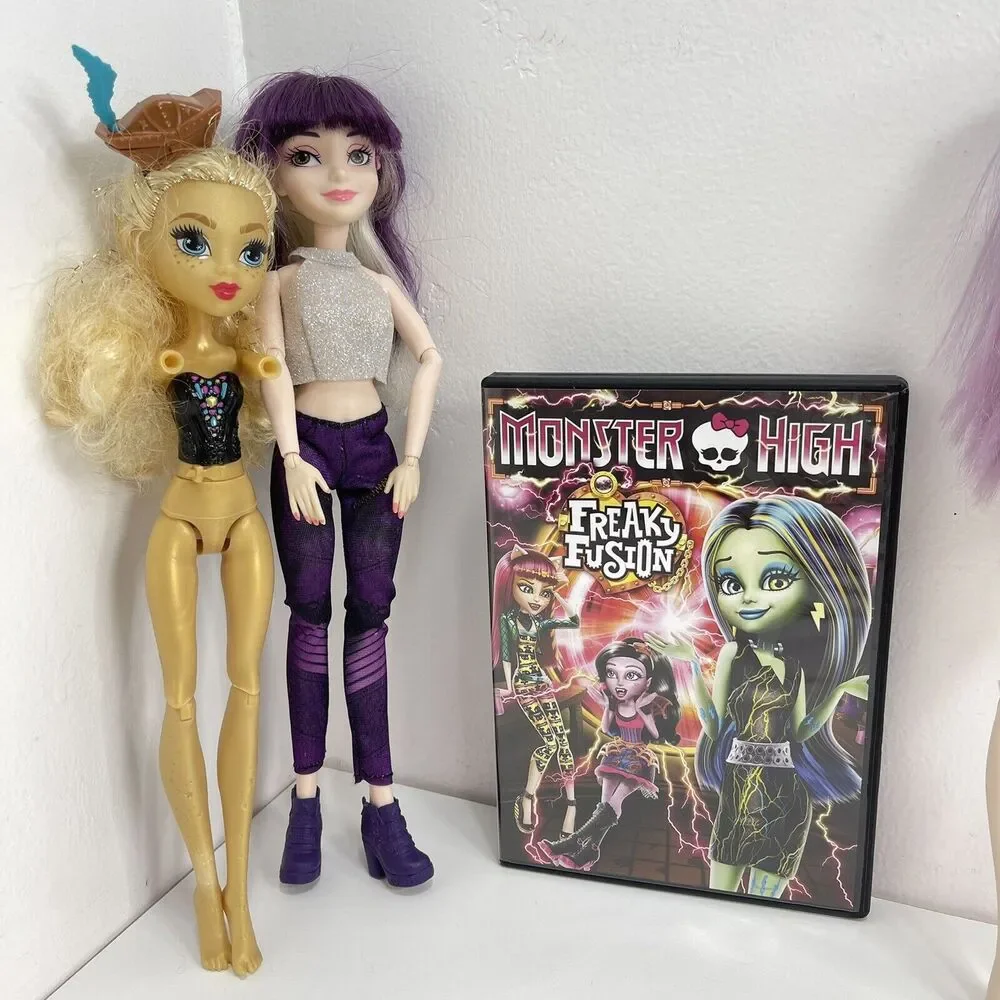Monster High Dolls Bundle Spectra Dayna , Disney Descendants, Movie,